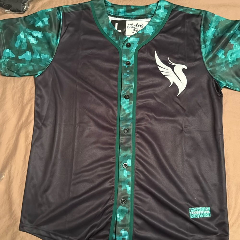 ILLENIUM EF 17 Exclusive Jersey Size L New with bag